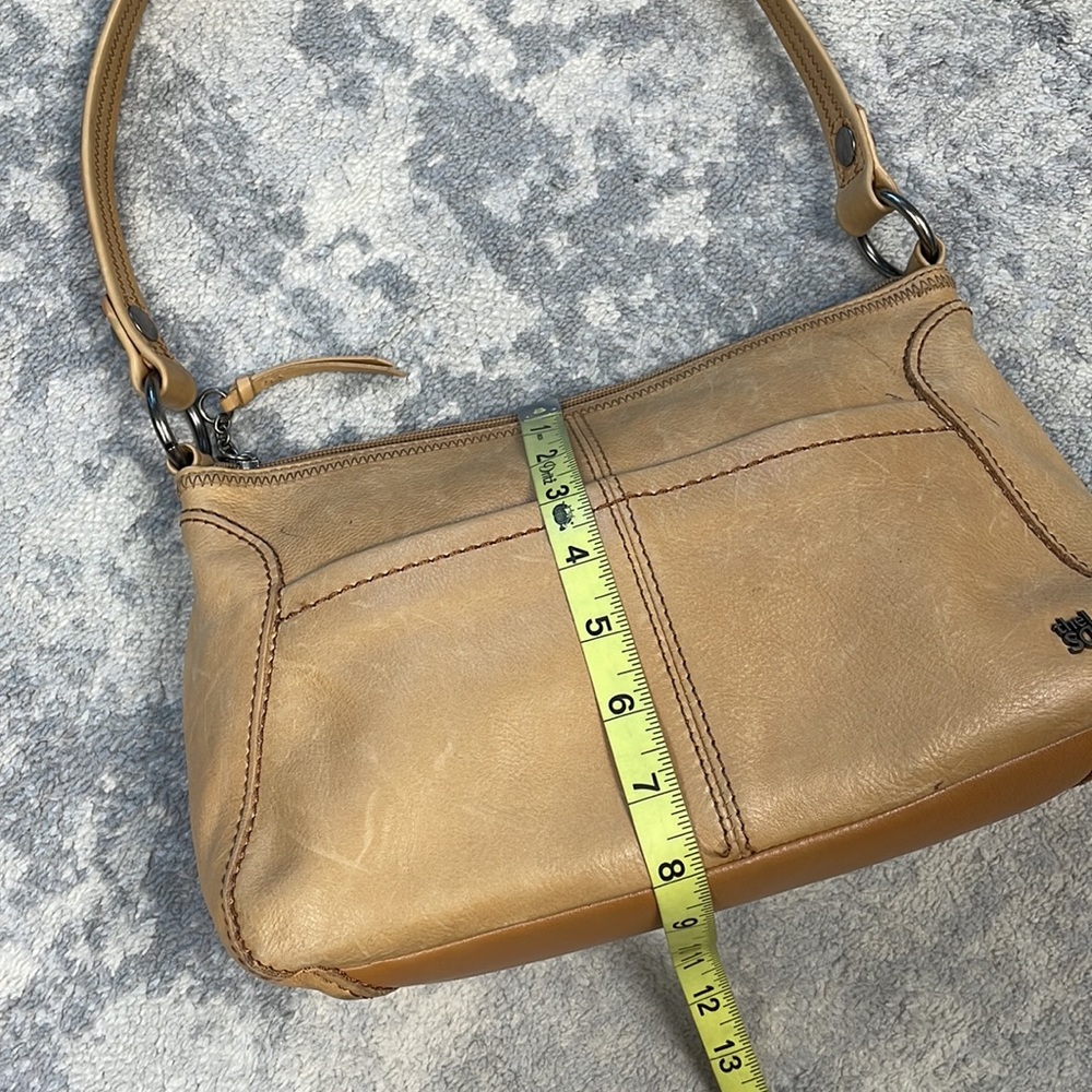 SOLD The Sak Scotch Iris Tan Beige Leather Hobo Shoulder Bag Minimalist Casual - Picture 8 of 16